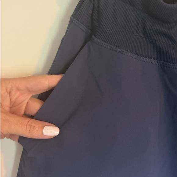 3 for $15 Tuff athletics shorts w/ pockets size Large - Picture 3 of 3